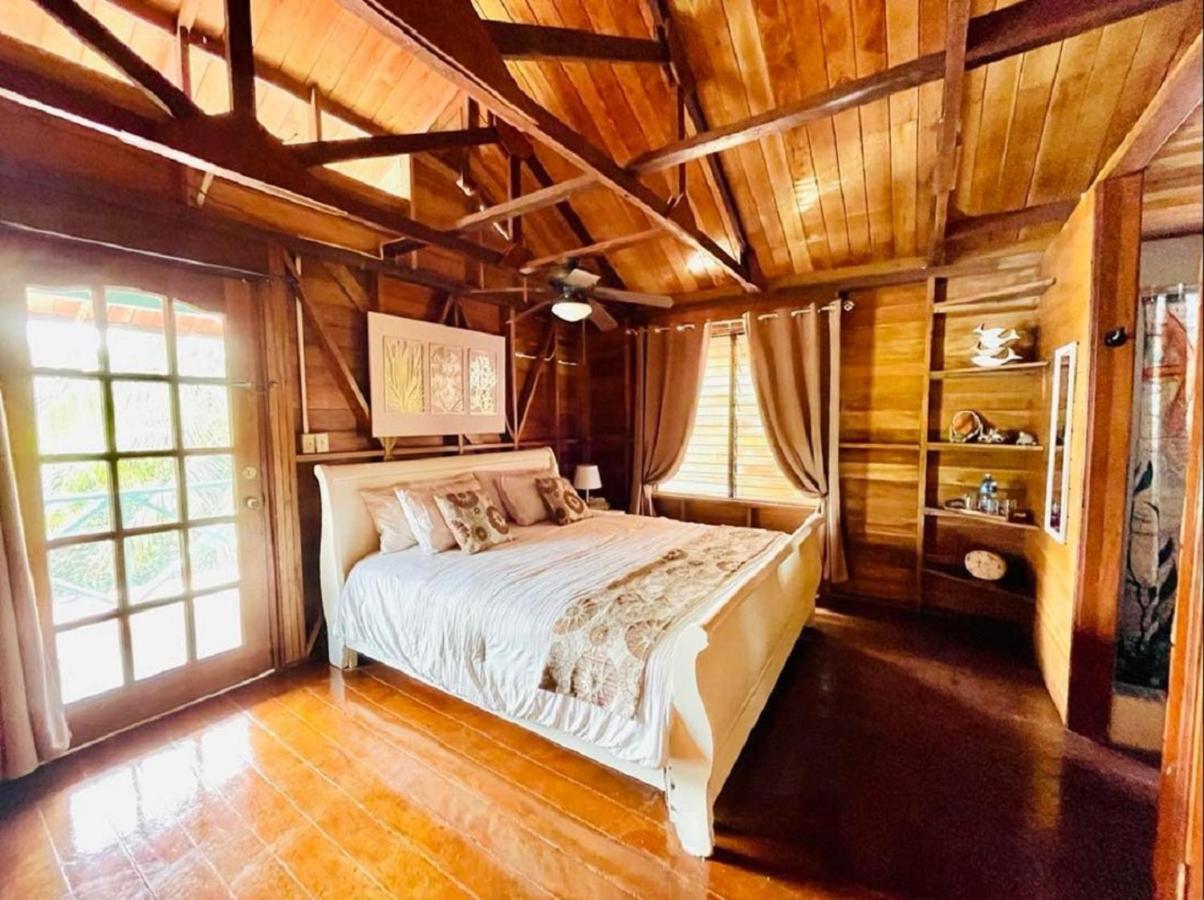 Villa Amaya Bocas del Toro Exterior foto