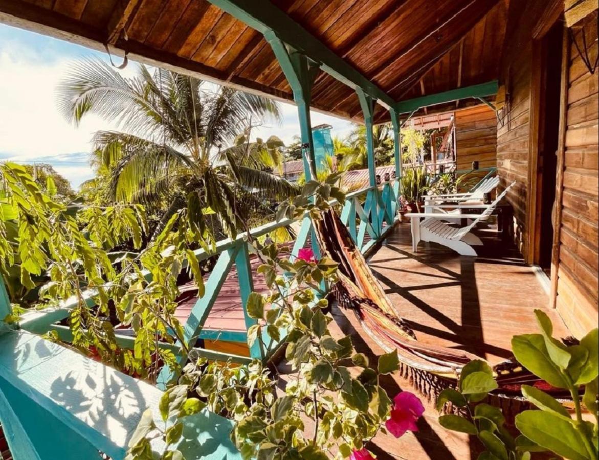 Villa Amaya Bocas del Toro Exterior foto